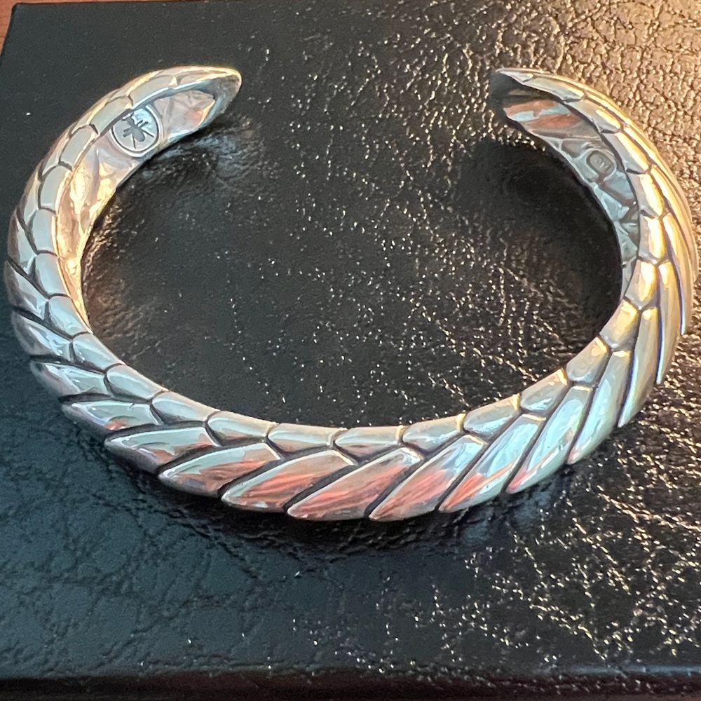 Patrick Mavros Pangolin Armour Bangle – XL (Sterling Silver) - Picture 3 of 7